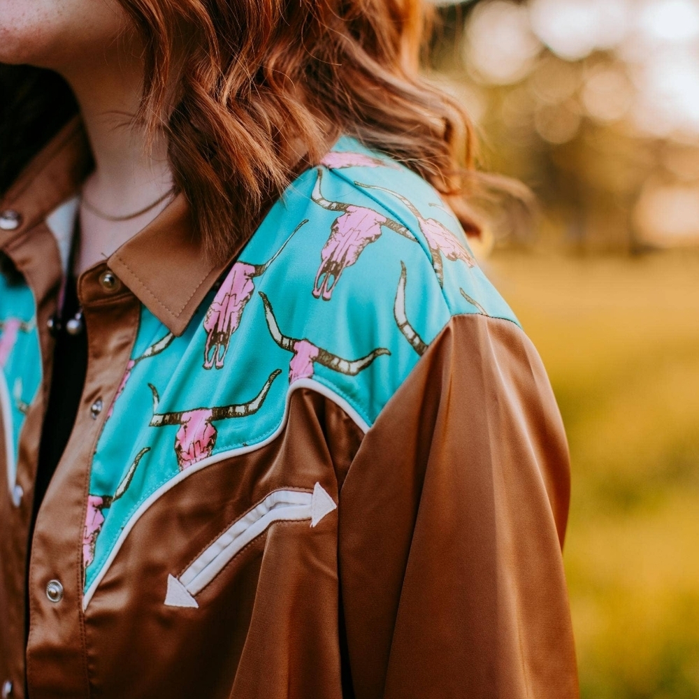 NEW MERIGOLD KISS Brown and Turquoise Western ShirtCow skull Pearl Snap Up Shirt